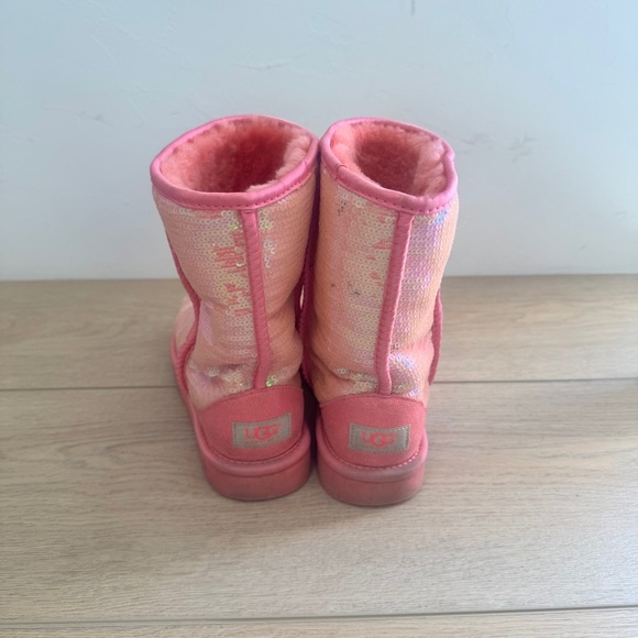 Women's UGG Sparkle Sequin Neon Pink Boots Size US 8 Style 3161 Classic Short - Picture 4 of 7